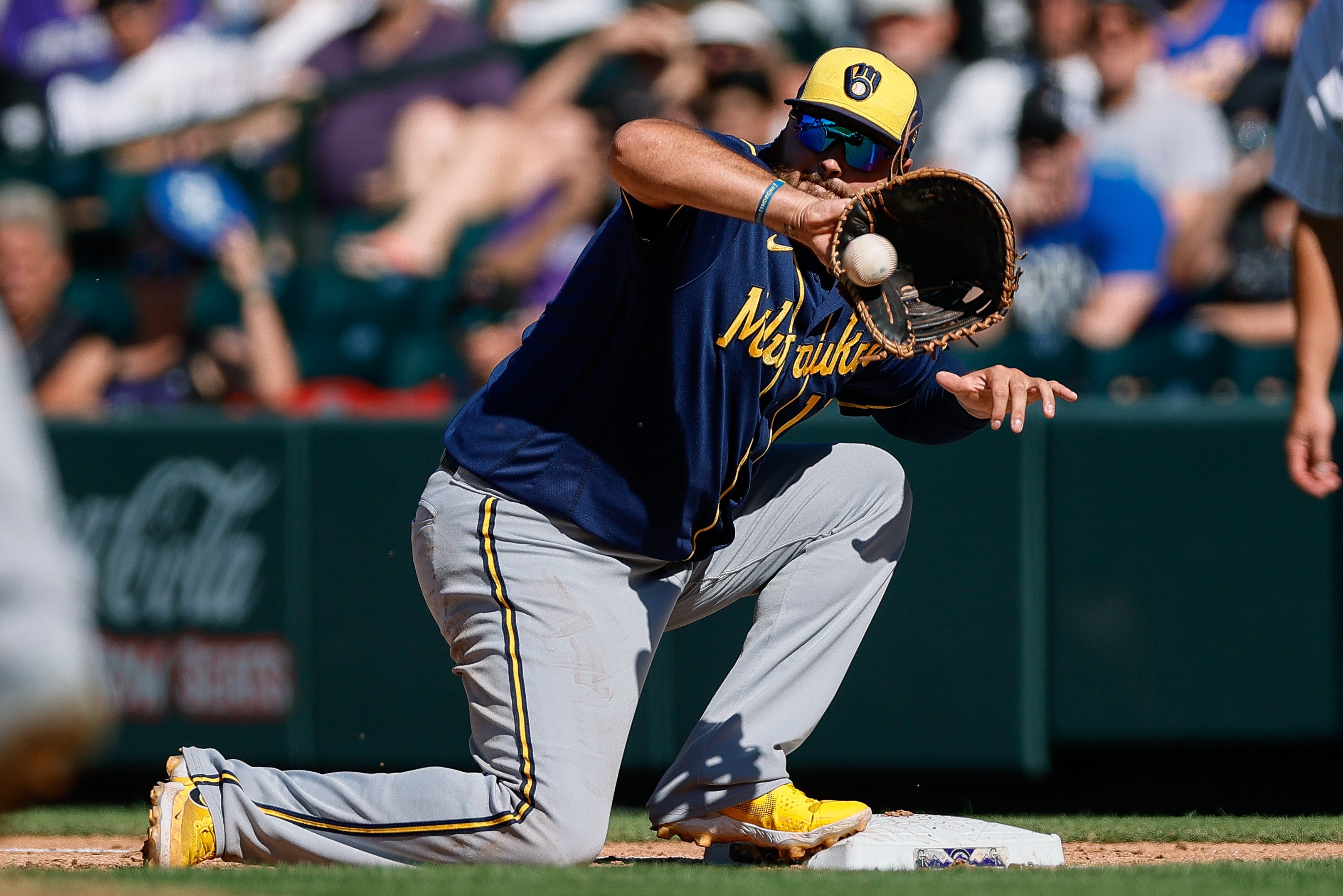 Major League Baseball to pay minor leaguers 185M to settle lawsuit