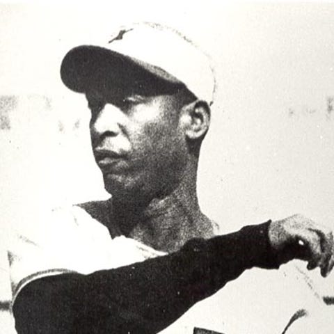 Martín Dihigo with the Chileros de Xalapa of the M