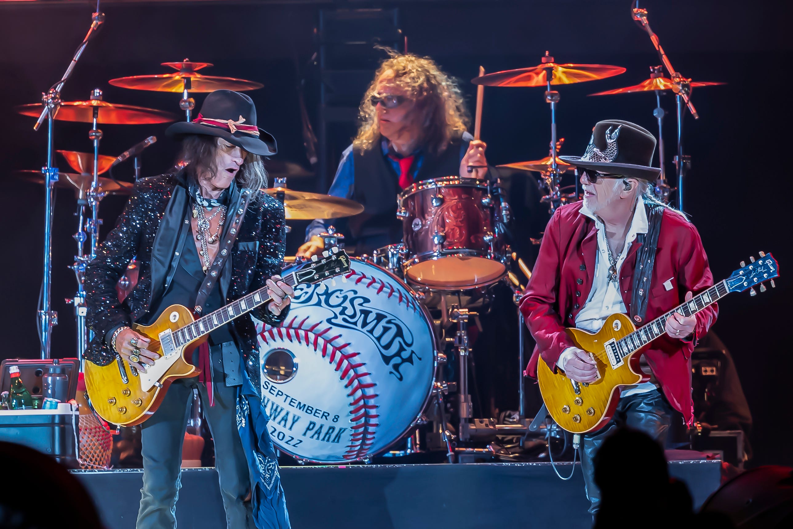 Aerosmith delivers 'fiery' concert at Fenway Park