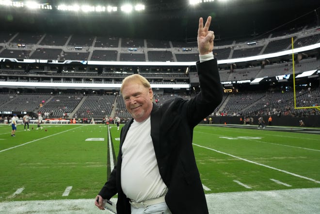 Mark Davis is scheduled to play the Raiders and Aces at the same time on Sunday.