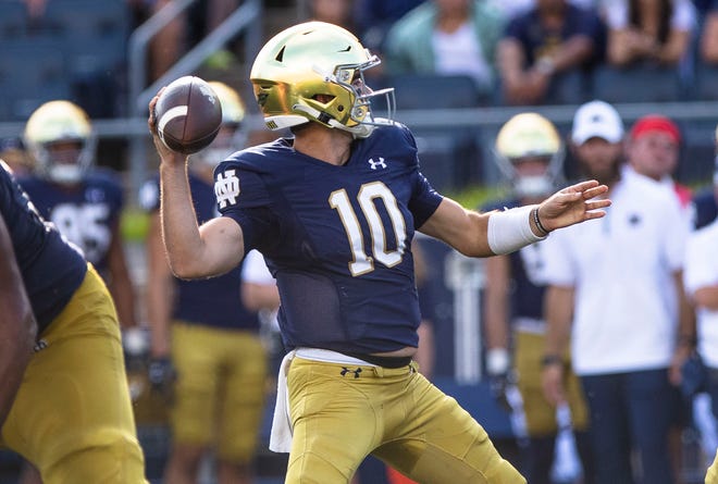 Notre Dame quarterback Drew Pyne (10) during the Notre Dame vs. Marshall NCAA football game Saturday, Sept. 10, 2022 at Notre Dame Stadium in South Bend.