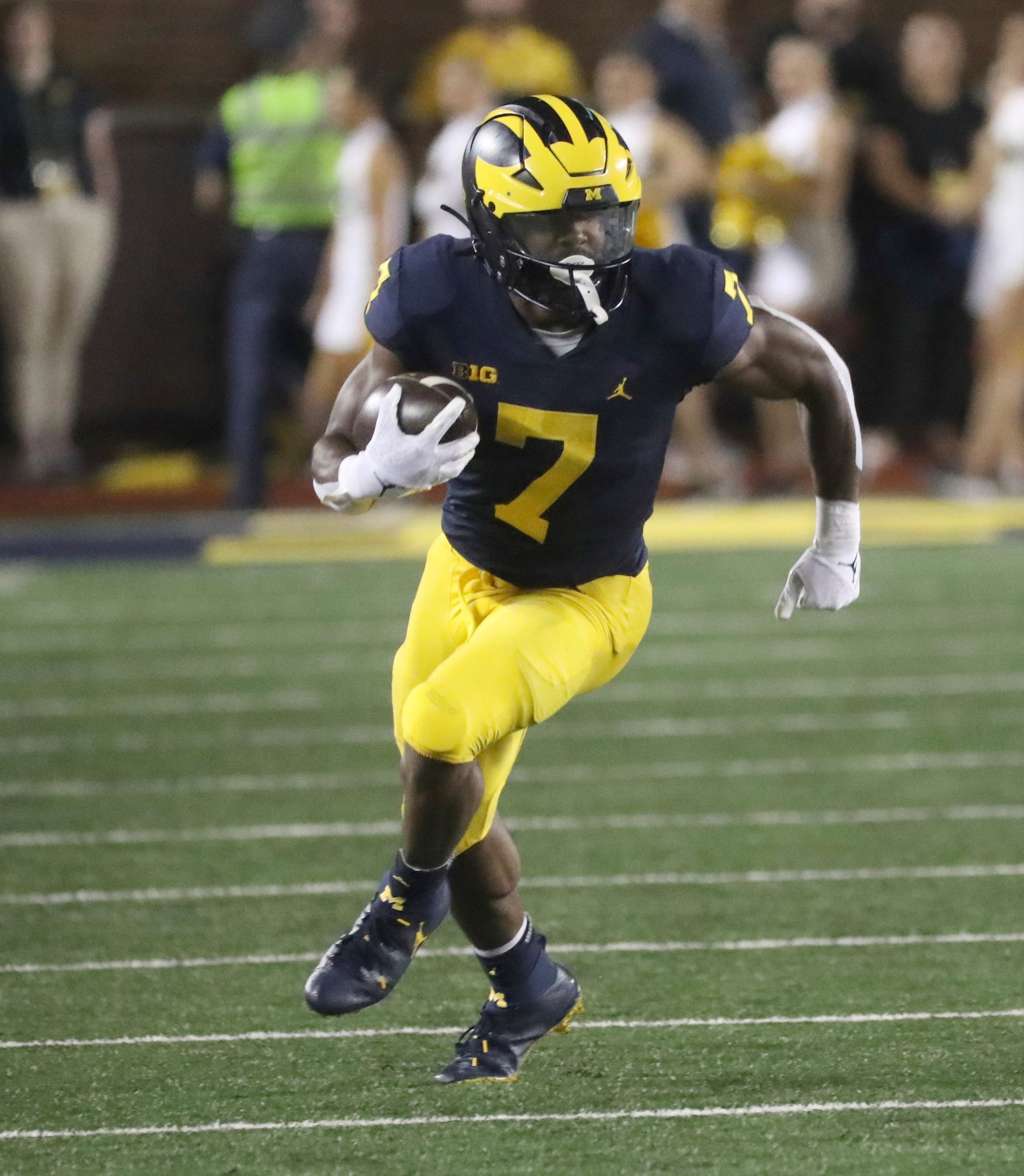 michigan-football-without-rb-donovan-edwards-vs-uconn
