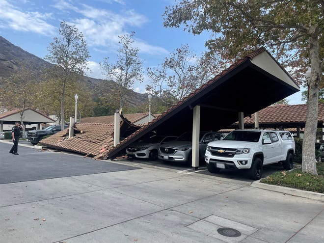 A carport collapsed at the University Glen apartments at CSU Channel Islands Sunday morning, damaging several vehicles and injuring a driver, officials said.