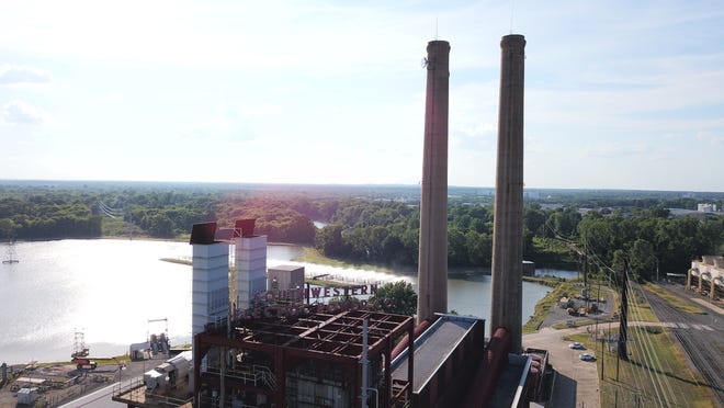 SWEPCO has begun removing the nearly century-old smokestacks at its Arsenal Hill power station in Shreveport.  The stacks are considered iconic of the Shreveport skyline.