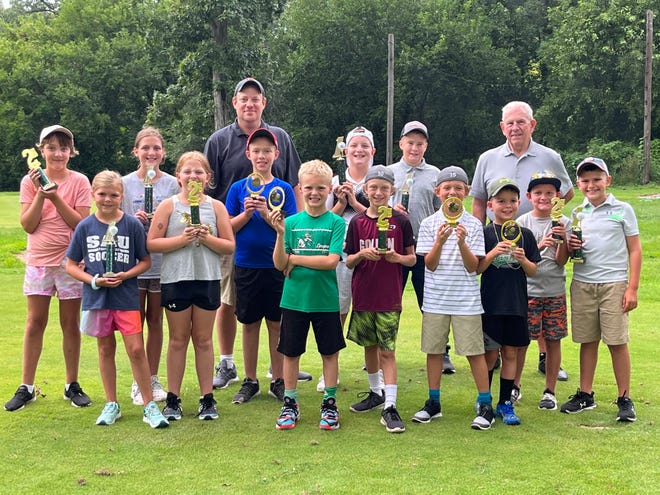 Young people ranging from second through eighth grades took part in the recent Andrews Golf Tournament at Geneseo County Club. The photo shows participants and volunteers in the golf tournament (front, from left): Sadie Nelson, Jocelynn Matthews, Gavin Galloway, Jase Wyffels, Harrison Vorac, Tate Nelson, Charlie Reed and Brock Oberle. Second row: Ella Hepner, Annie Reed, Ethan Hepner, Trace Hager and Riley Dwyer. In back, Ryan Gillespie, a volunteer who now is in charge of the tournament, and Jim Andrews, who founded the golf etiquette clinic.