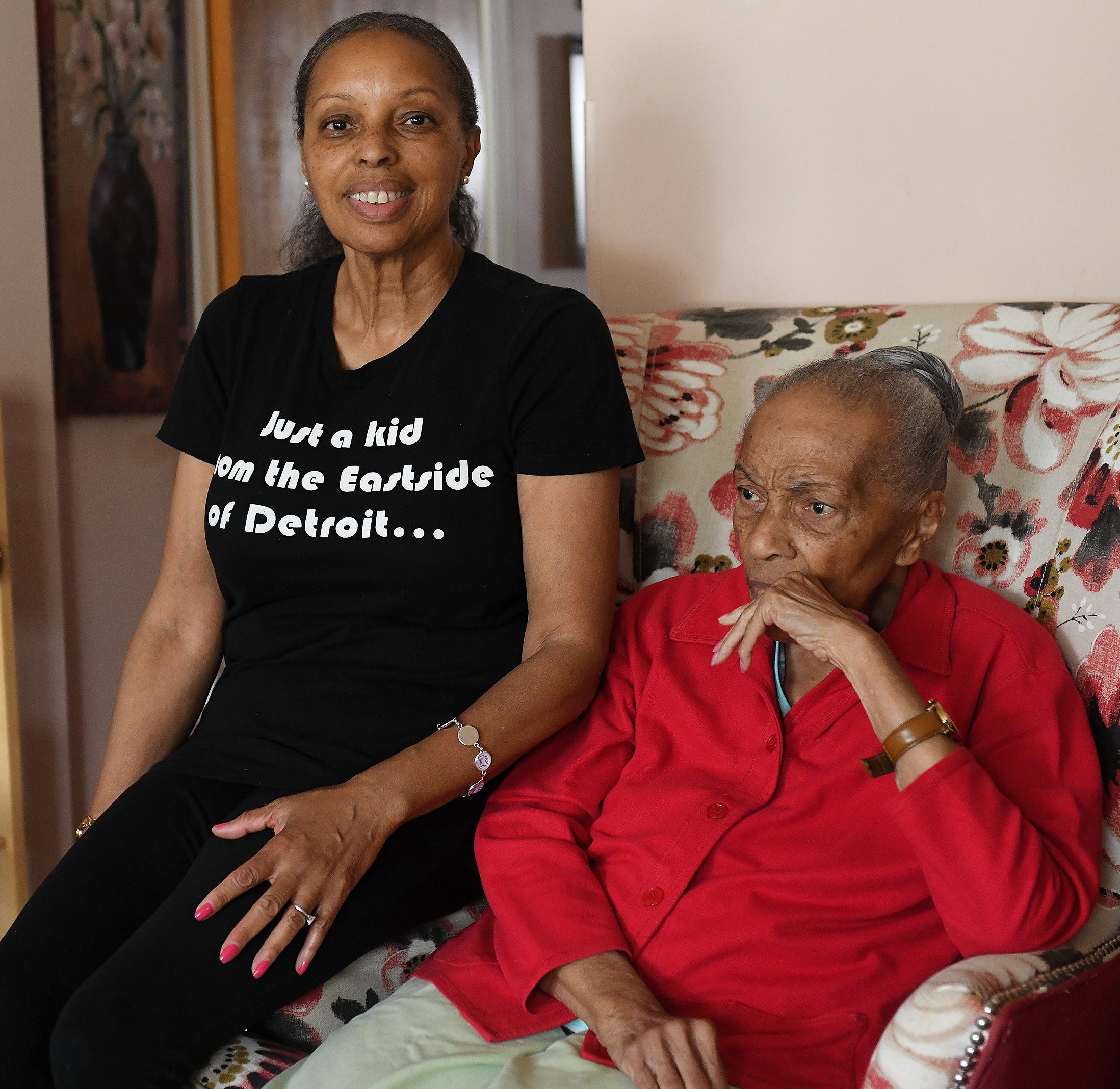 Rosa E. Hunter said her mother started showing signs of dementia in her late 70s, and at the time, no one in the family knew how to manage it.