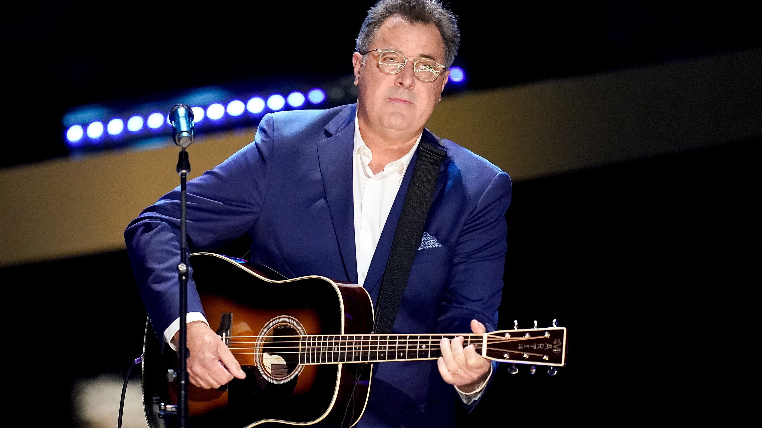 Vince Gill's 'CMT Giants' showcases the reach of his stardom