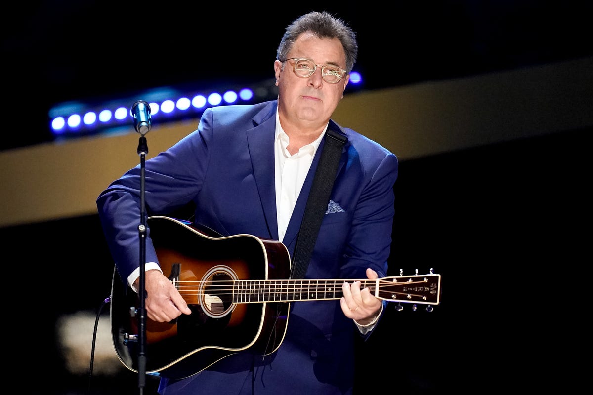 Vince Gill’s ‘CMT Giants’ showcases the reach of his legendary stardom