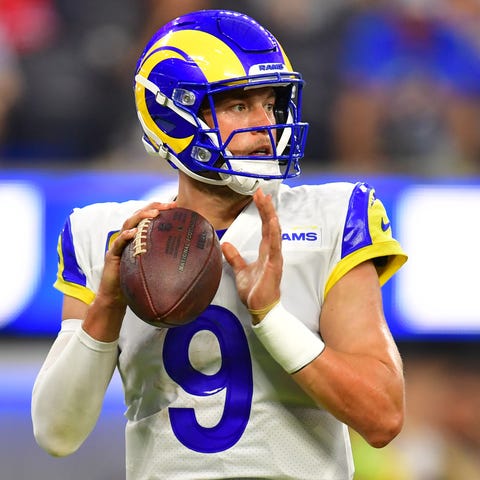 Rams quarterback Matthew Stafford completed 29 of 
