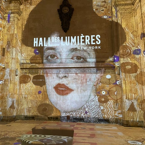 Hall des Lumieres, a new digital arts center, open