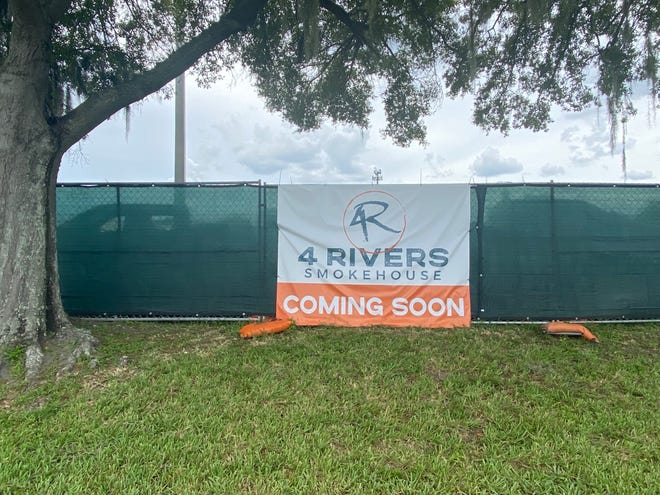 Winter Park-based 4 Rivers Smokehouse has put up a sign to announce its 2023 opening in Lakeland along South Florida Avenue.