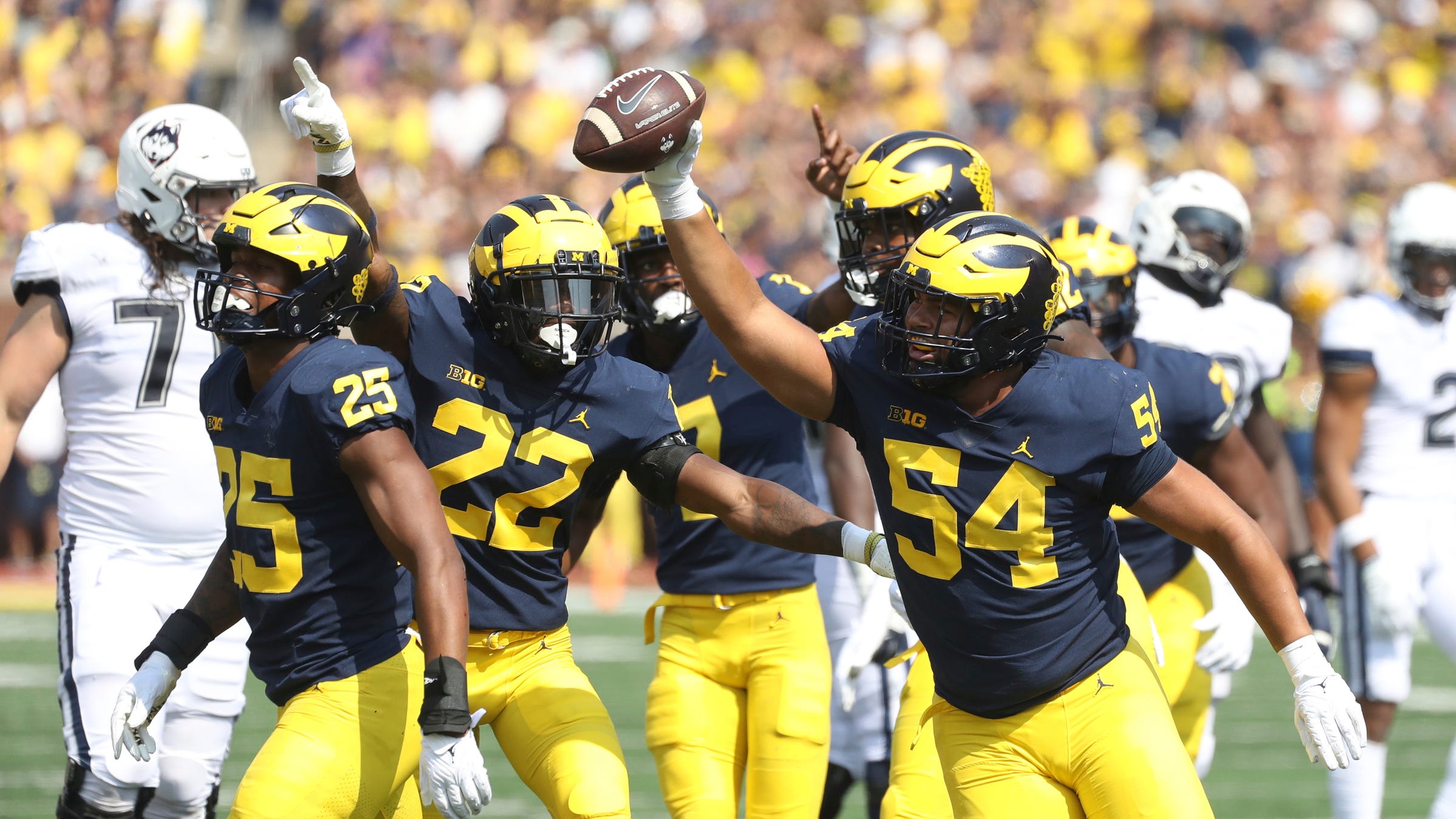 Michigan football DL George Rooks enters transfer portal