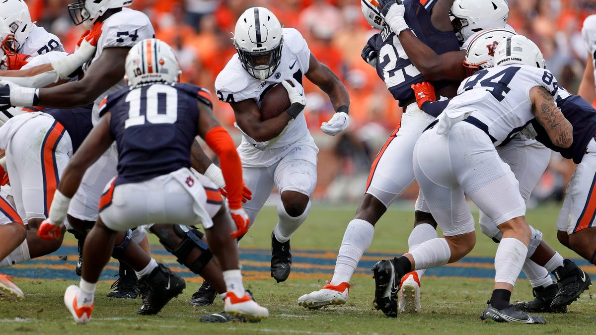 Penn State running back Keyvone Lee (24) finds a opening during the second quarter against Auburn at Jordan-Hare Stadium.