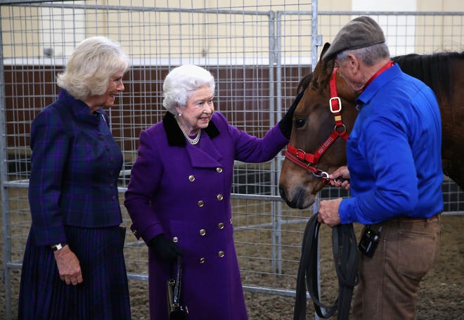 La amistad sorpresa de la reina Isabel con el vaquero Monty Roberts