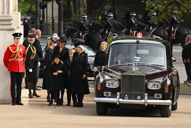 Royal family members arrive at Wellington Arch to watch the coffin of Queen Elizabeth II being taken onto the State Hearse to Windsor Castle.