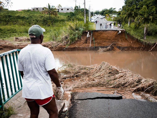 Puerto Rico goes darkish amid historic flooding Puerto Rico goes darkish amid historic flooding