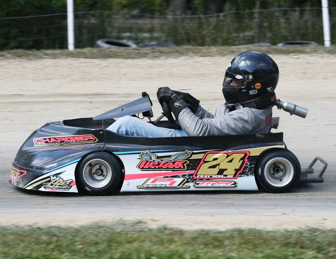 Trevor Ringle of Pontiac defended his title in the Clone 380 race, which was a featured event Sunday.