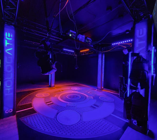 Chez Conquer Escape Rooms and Gaming, ils ont installé Hologate, une expérience de réalité virtuelle.