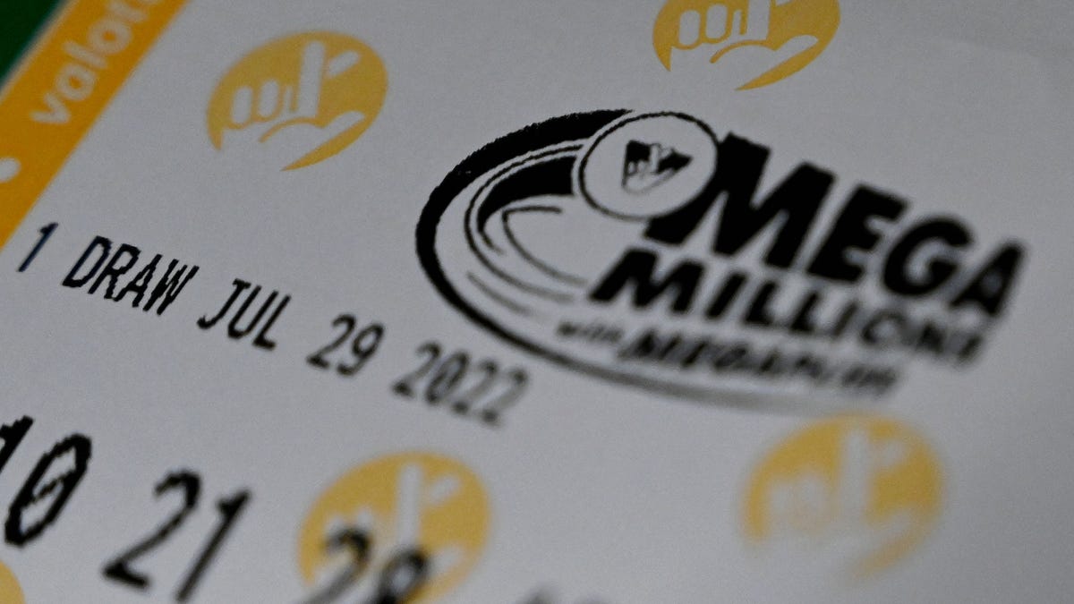 Mega Millions Jackpot rises to 1.1 billion after no winner Friday