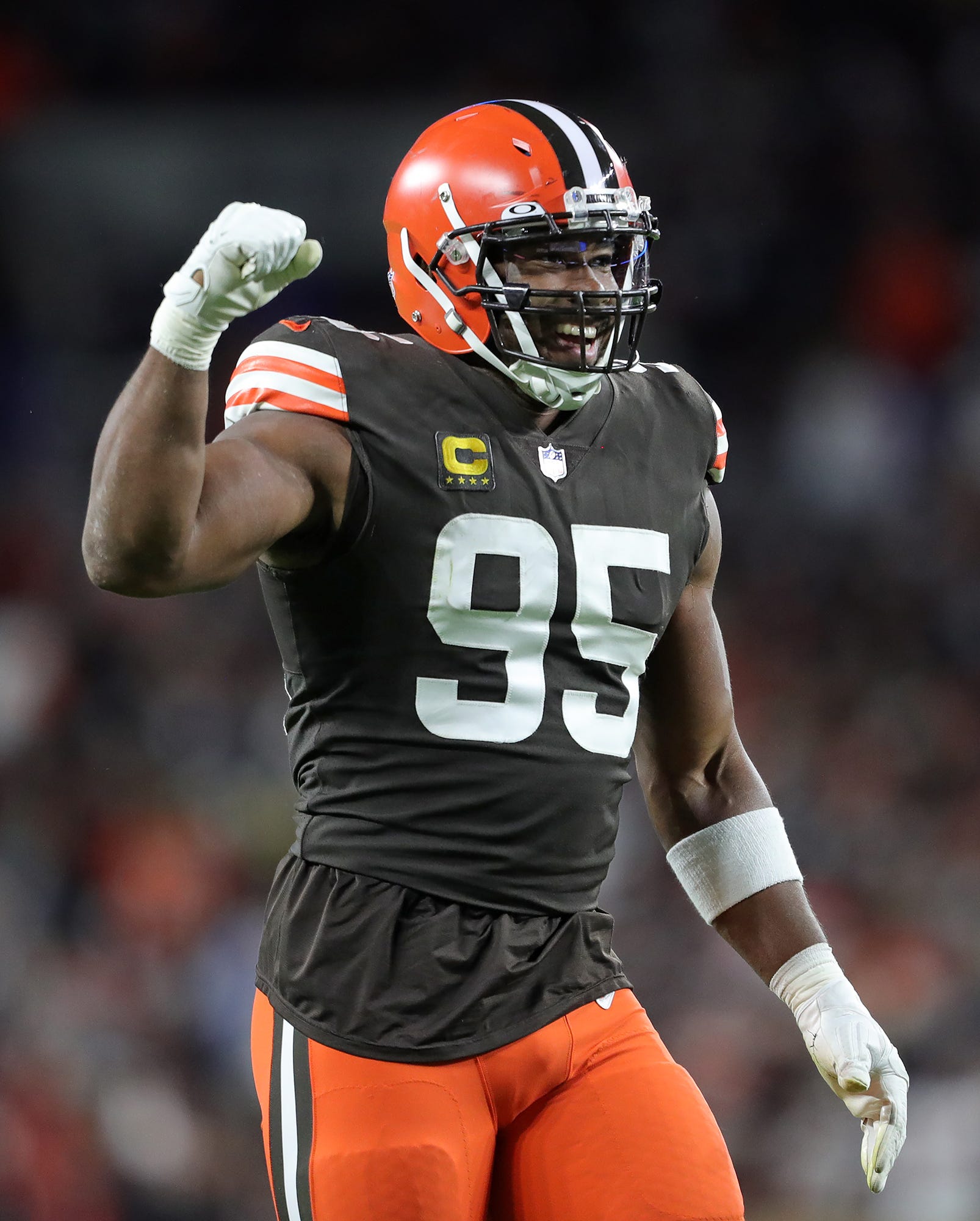 Myles Garrett breaks Browns' alltime record for sacks