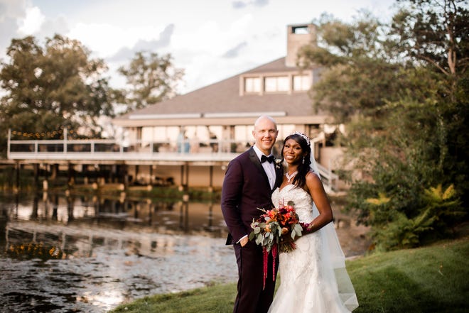 Ladun and Adam Kral married on Aug. 29, 2021, at WatersEdge Event + Conference Venue.