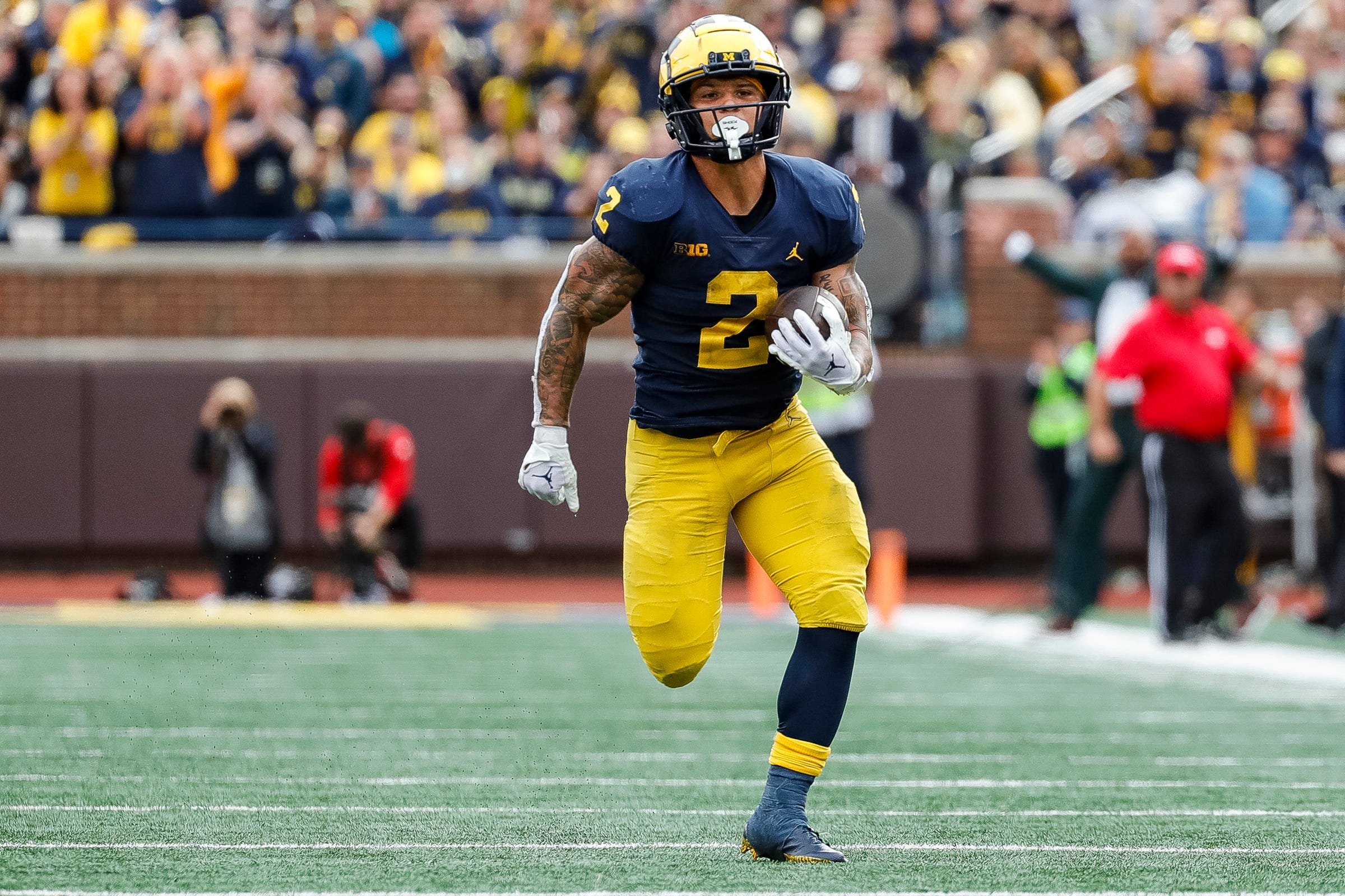 Michigan football's Blake Corum left off Heisman Trophy finalists list