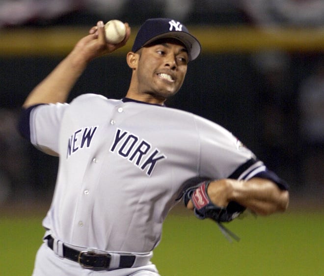 Yankees reliever Mariano Rivera, throwing against the Diamondbacks during Game 7 of the 2001 World Series, had a record 652 saves during his 19-year career.