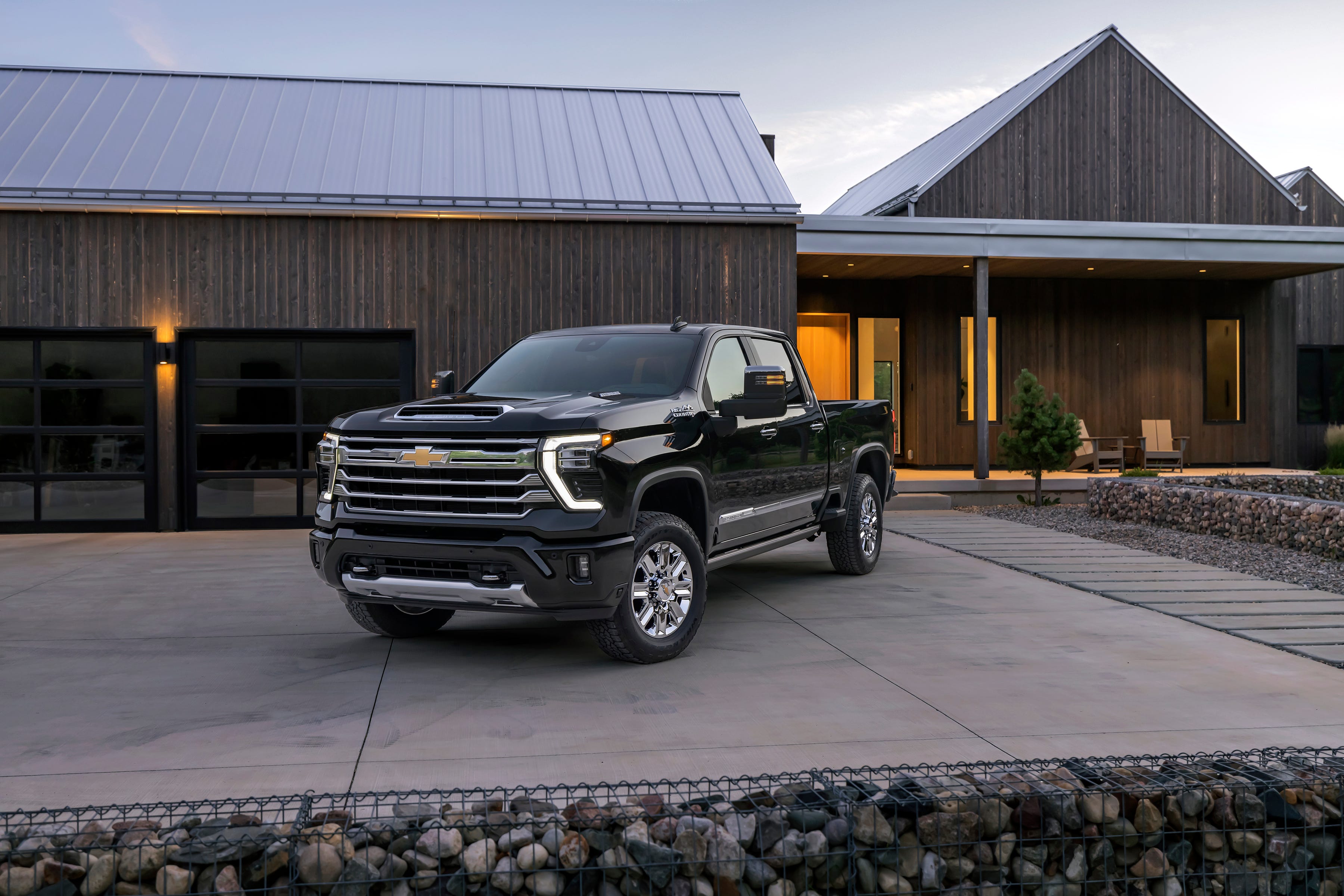 GM reveals 2024 Silverado HD