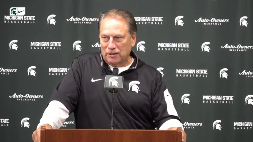 Pelatih bola basket Michigan State Tom Izzo melihat ke depan untuk musim berikutnya