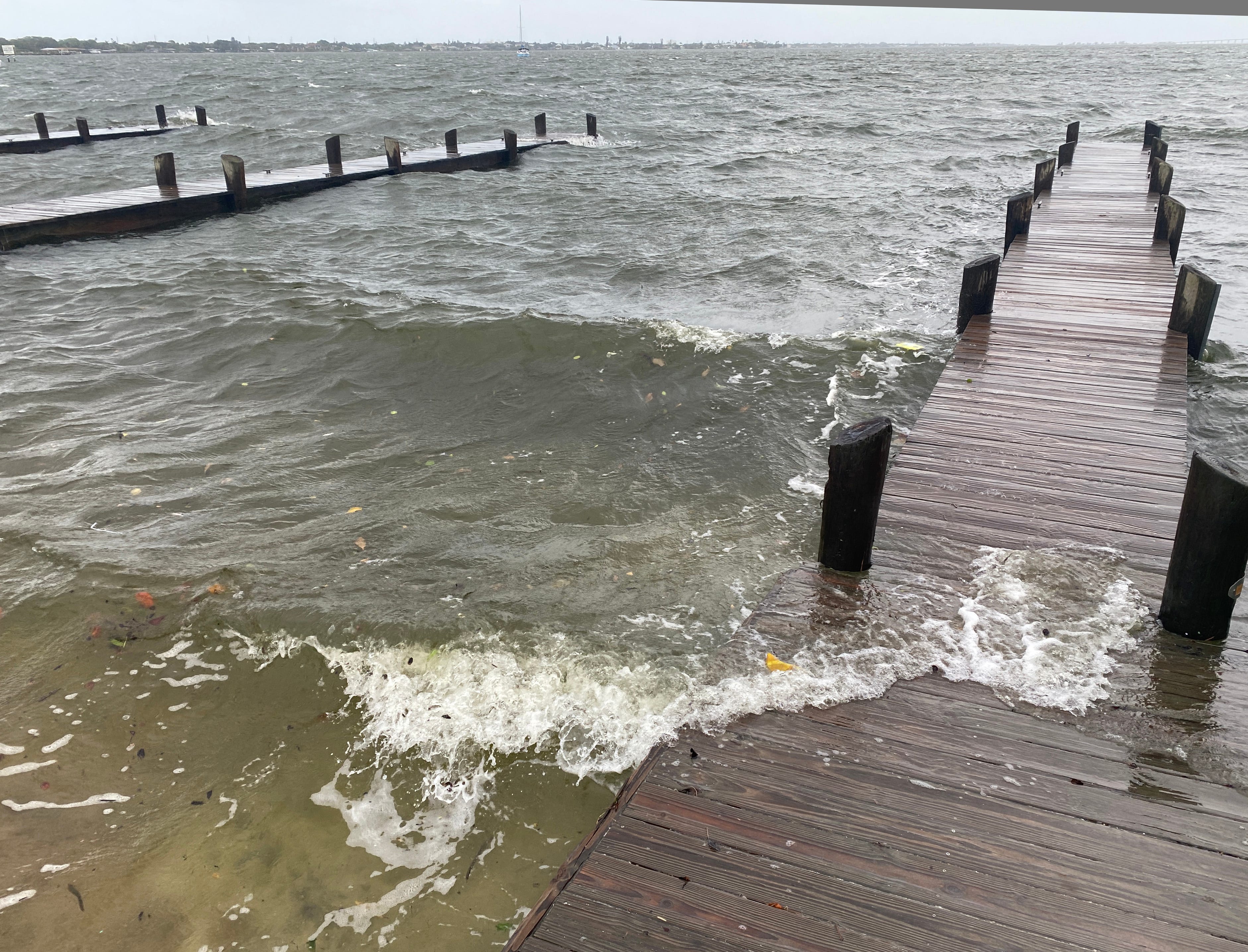 Brevard County seeing heavy rain, winds as Hurricane Ian approaches