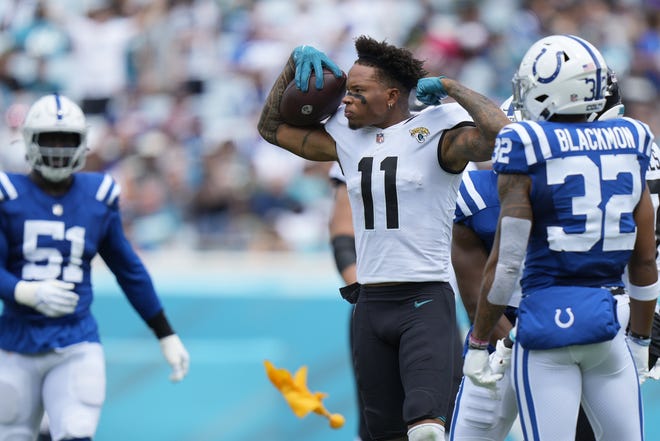 Jaguars receiver Marvin Jones (11), seen here flexing after getting his helmet knocked off by an Indianapolis Colts defender, says the Jaguars need to stay focused on doing their jobs, not worrying about the hype and extra media attention they might get if they knock off the unbeaten Philadelphia Eagles.