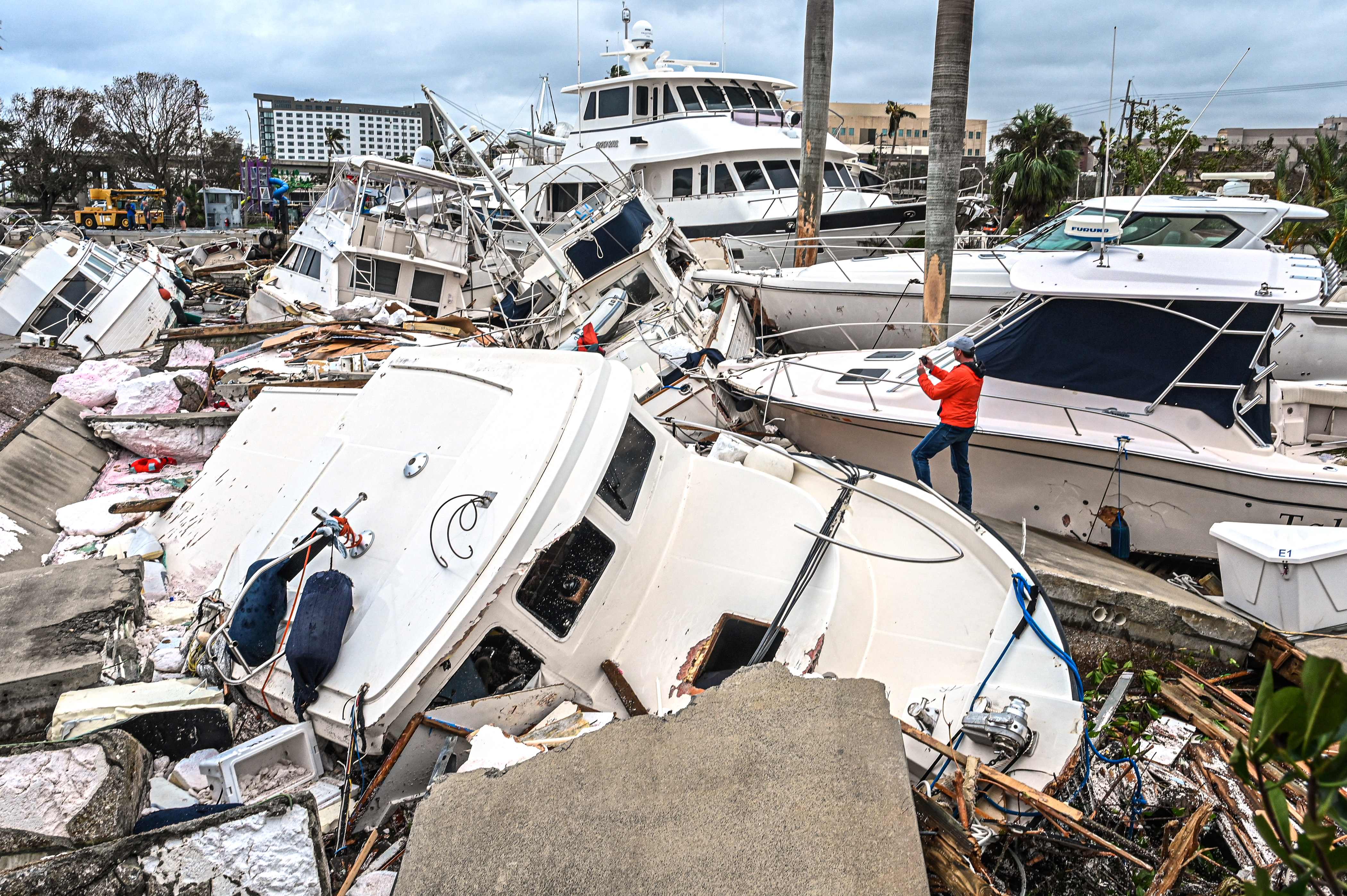 Hurricane Ian regained strength; death toll mounts: Recap