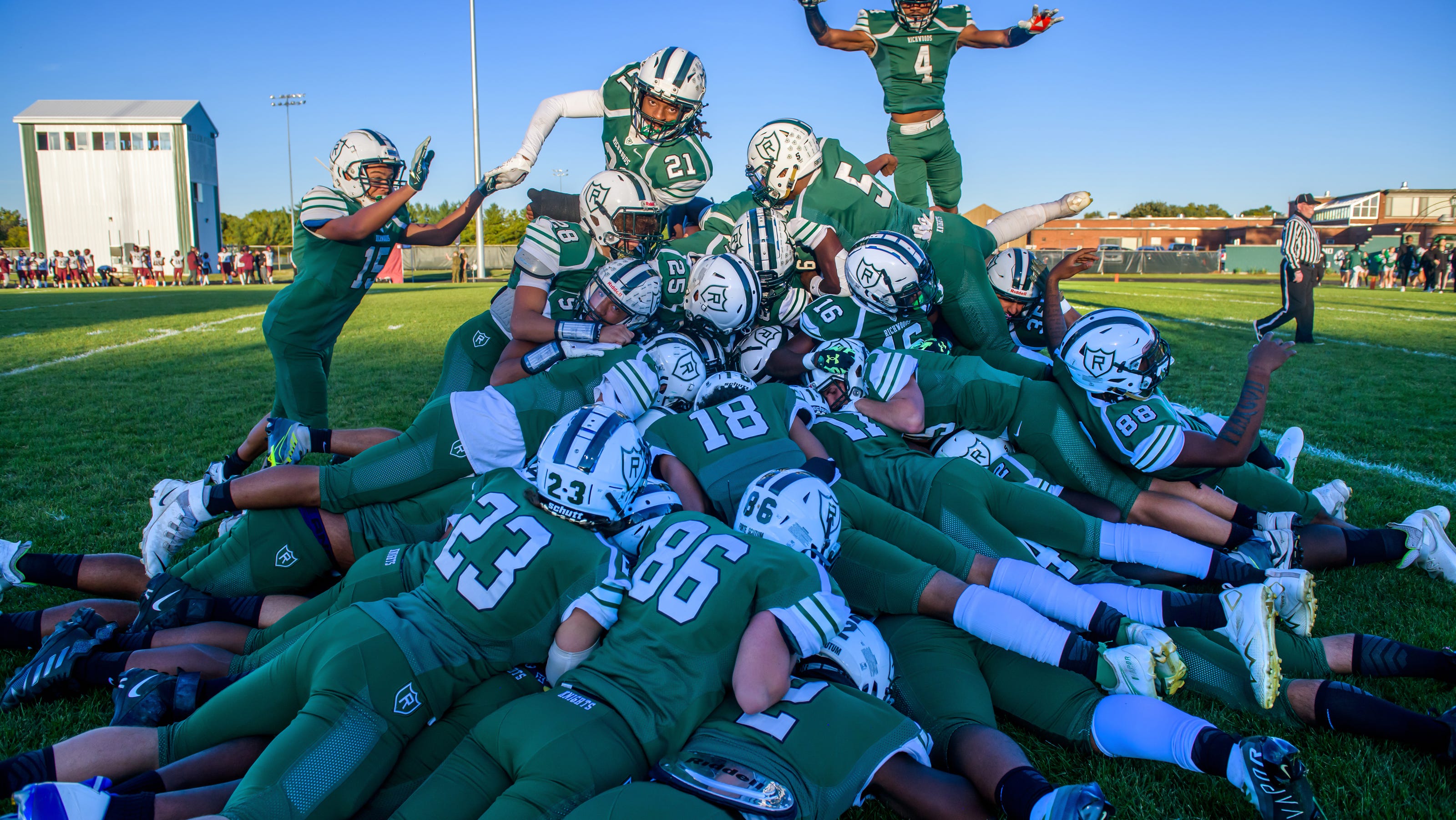 IHSA Football Predictions For Week 7 Of Peoria area High School Picks ihsa-football-predictions-for-week-7-of-peoria-area-high-school-picks