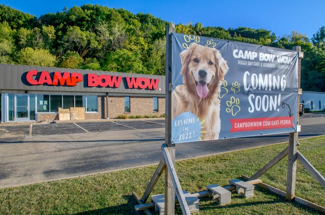 A new Camp Bow Wow doggy day care facility is opening soon at 1090 N. Main Street across from the Par-A-Dice Hotel & Casino in East Peoria.