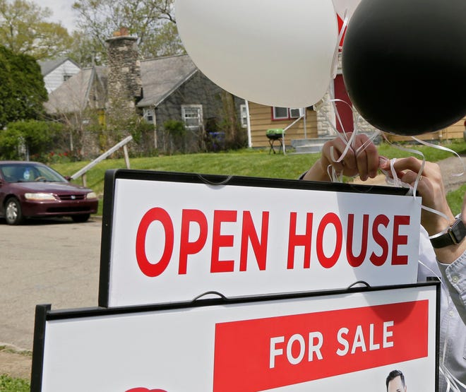 More homes remain on the market in central Ohio after high interest rates have kept buyers away.