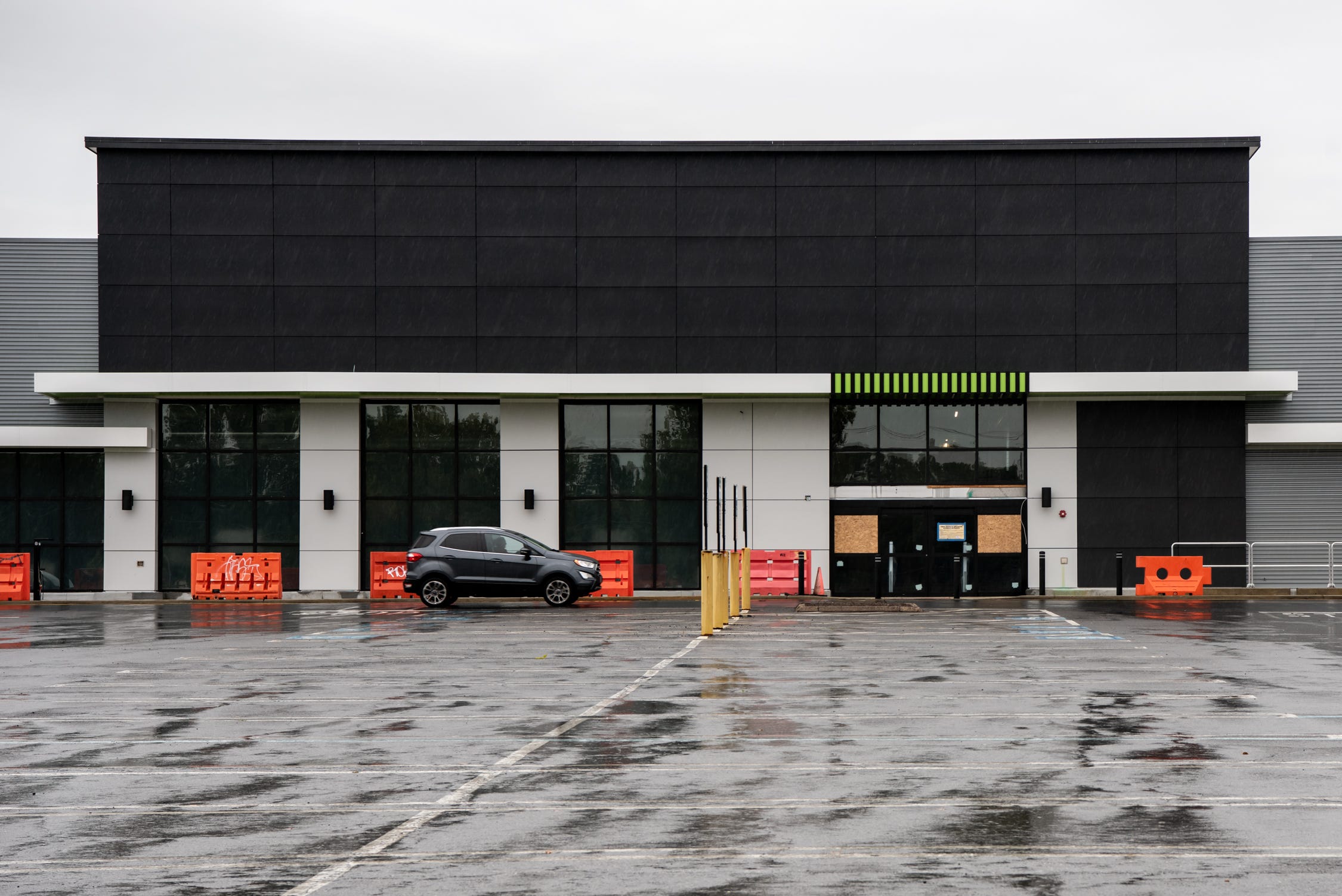 When will Amazon Fresh open in Bensalem and Middletown? No answer yet