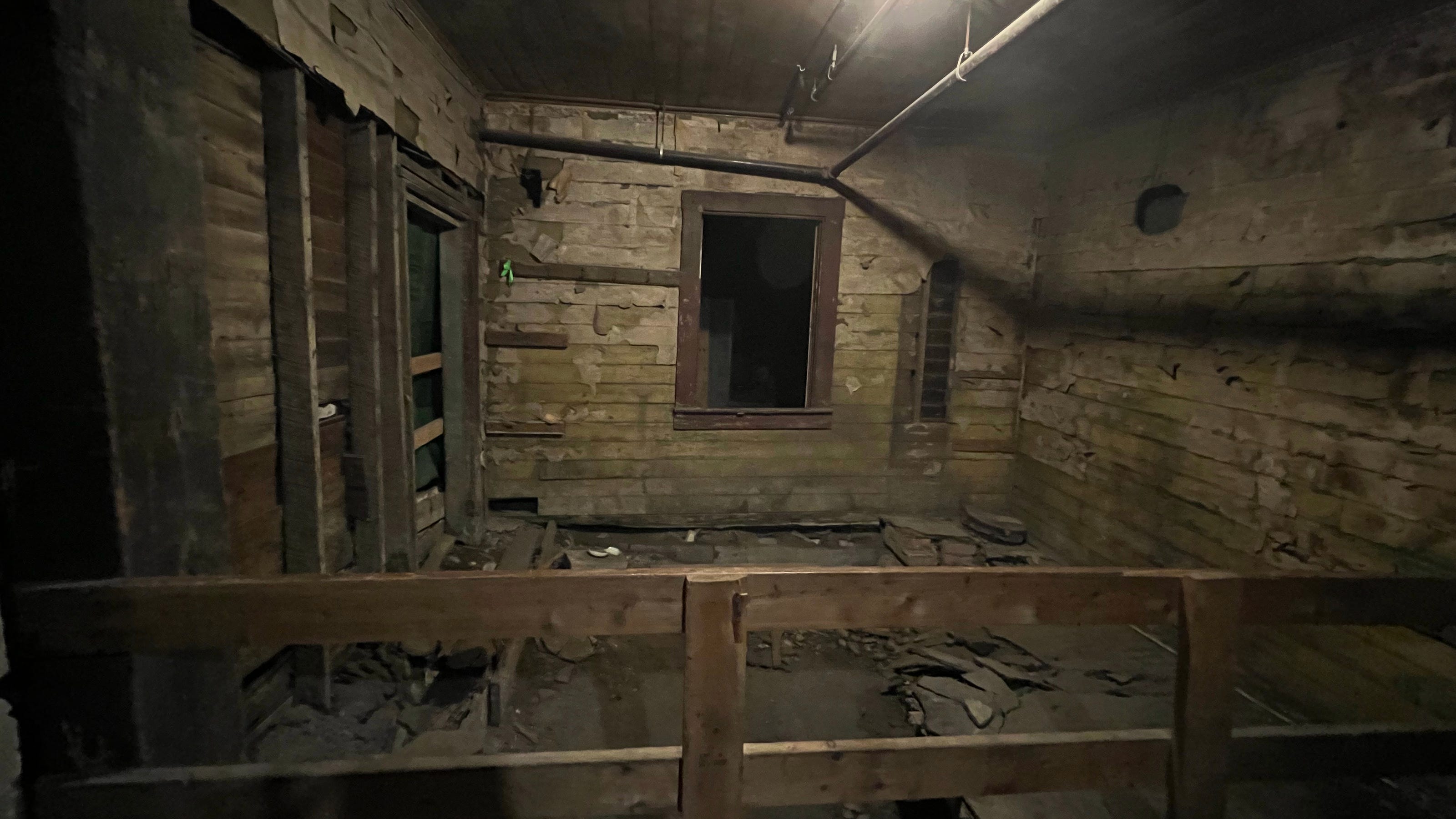 What it's like to take a haunted tour at Bobby Mackey's Music World