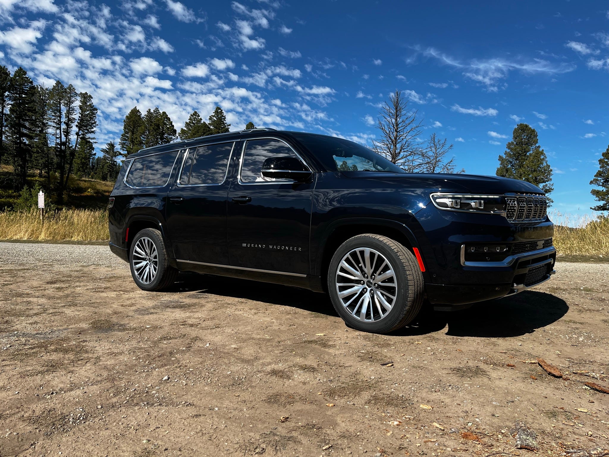 The 2023 Jeep Grand Wagoneer L goes on sale in late 2022.