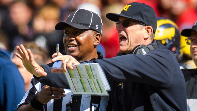 Michigan football's Mike Hart suffers seizure on field at Indiana