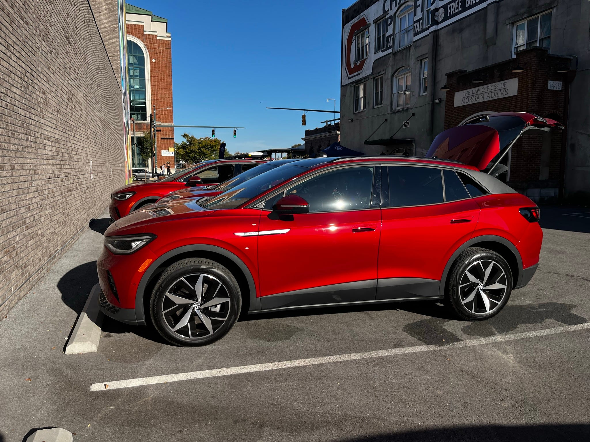 VW ID4 electric SUV cuts price, battery size of 2023 base model