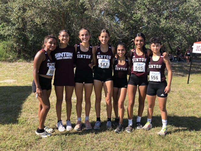 The Sinton girls won the District 30-4A girls cross country team title with a score of 26 points on Thursday at Live Oak Park in Ingleside.