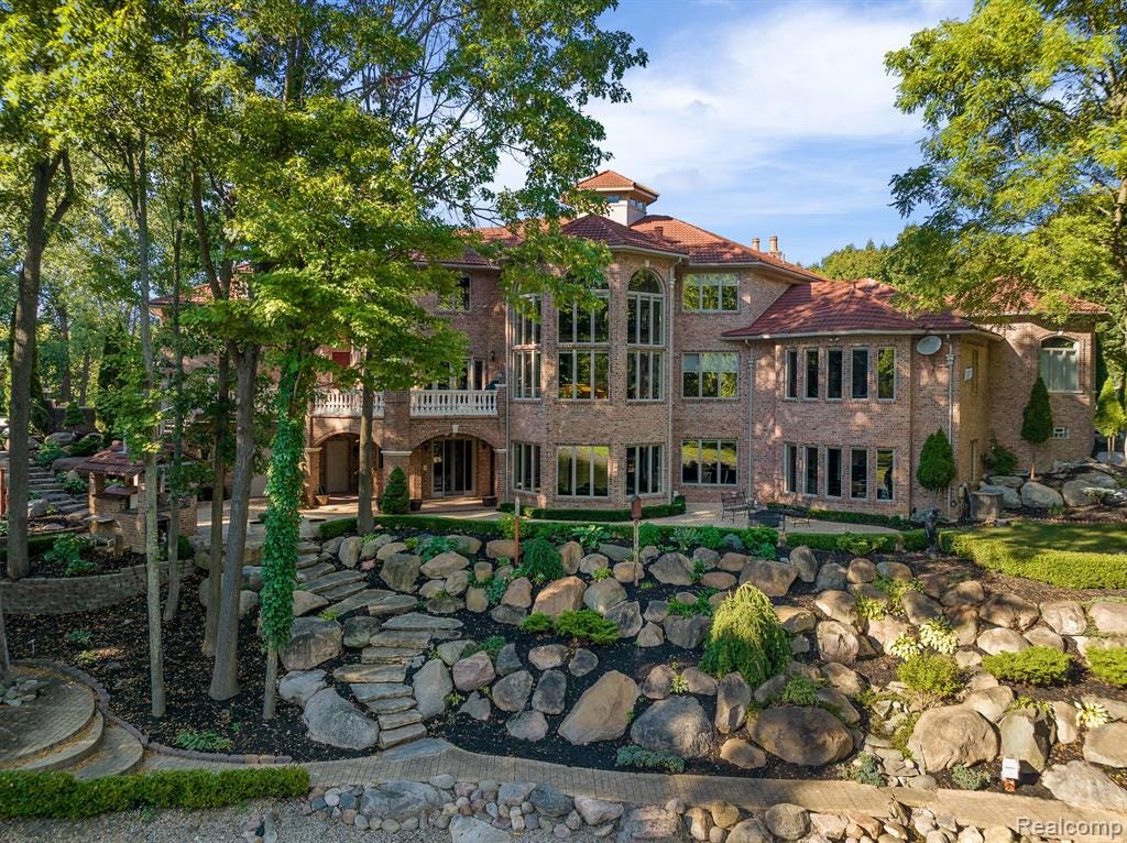 MI Dream Home Oakland Twp. home has mahogany, marble & more