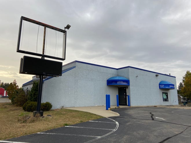 A zoning variance granted Wednesday, Oct. 12, 2022, would enable Great Wall to move its restaurant into the former westside Phillips Drugs building.