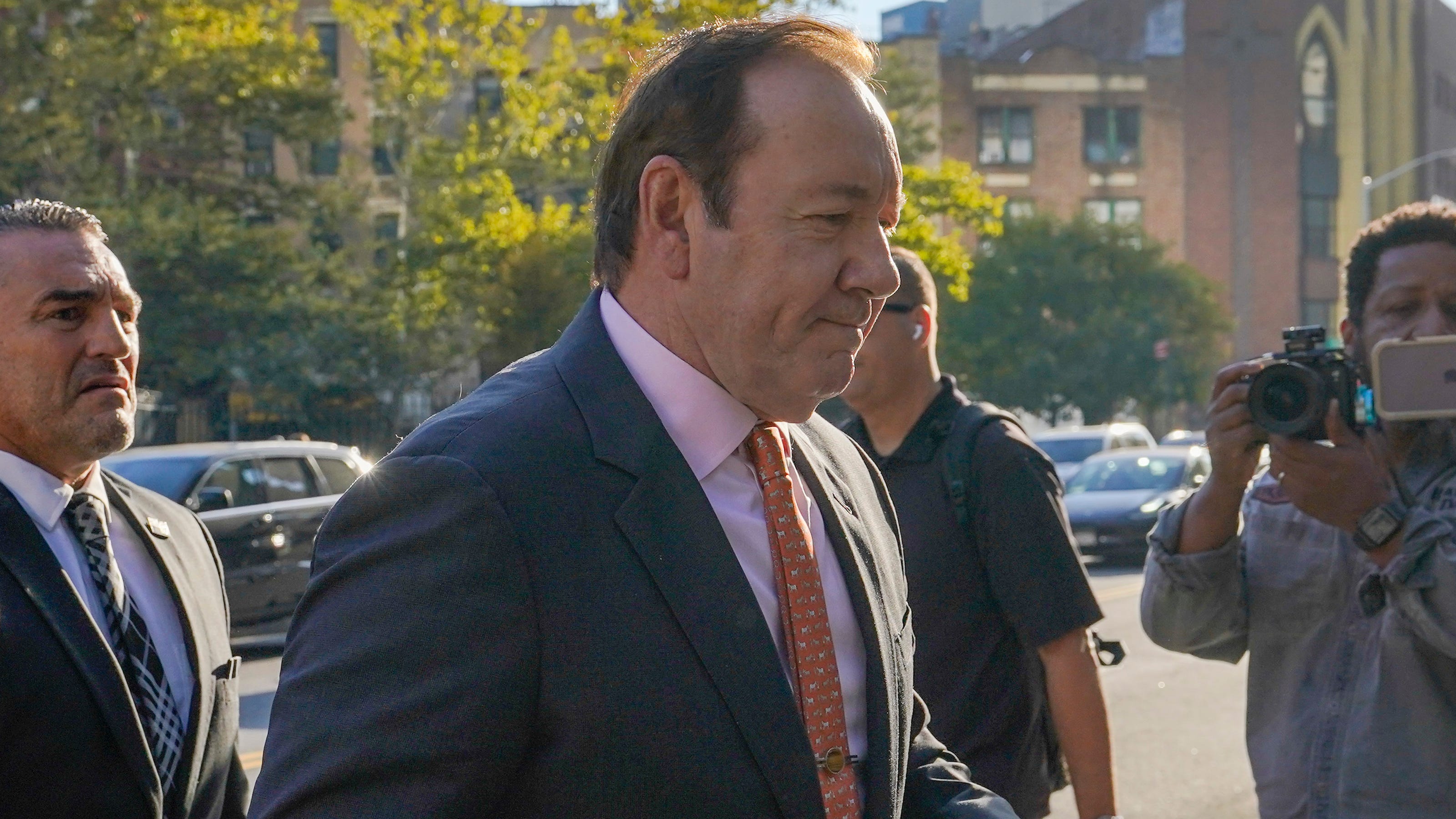 kevin-spacey-denies-anthony-rapp-claims-in-teary-testimony-says-managers-pressured-him-to-apologize