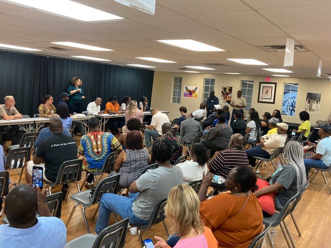 About 50 residents and community leaders gathered at the Quality of Life Center on Saturday to share their thoughts, concerns and questions with the Florida Legislative Black Caucus.