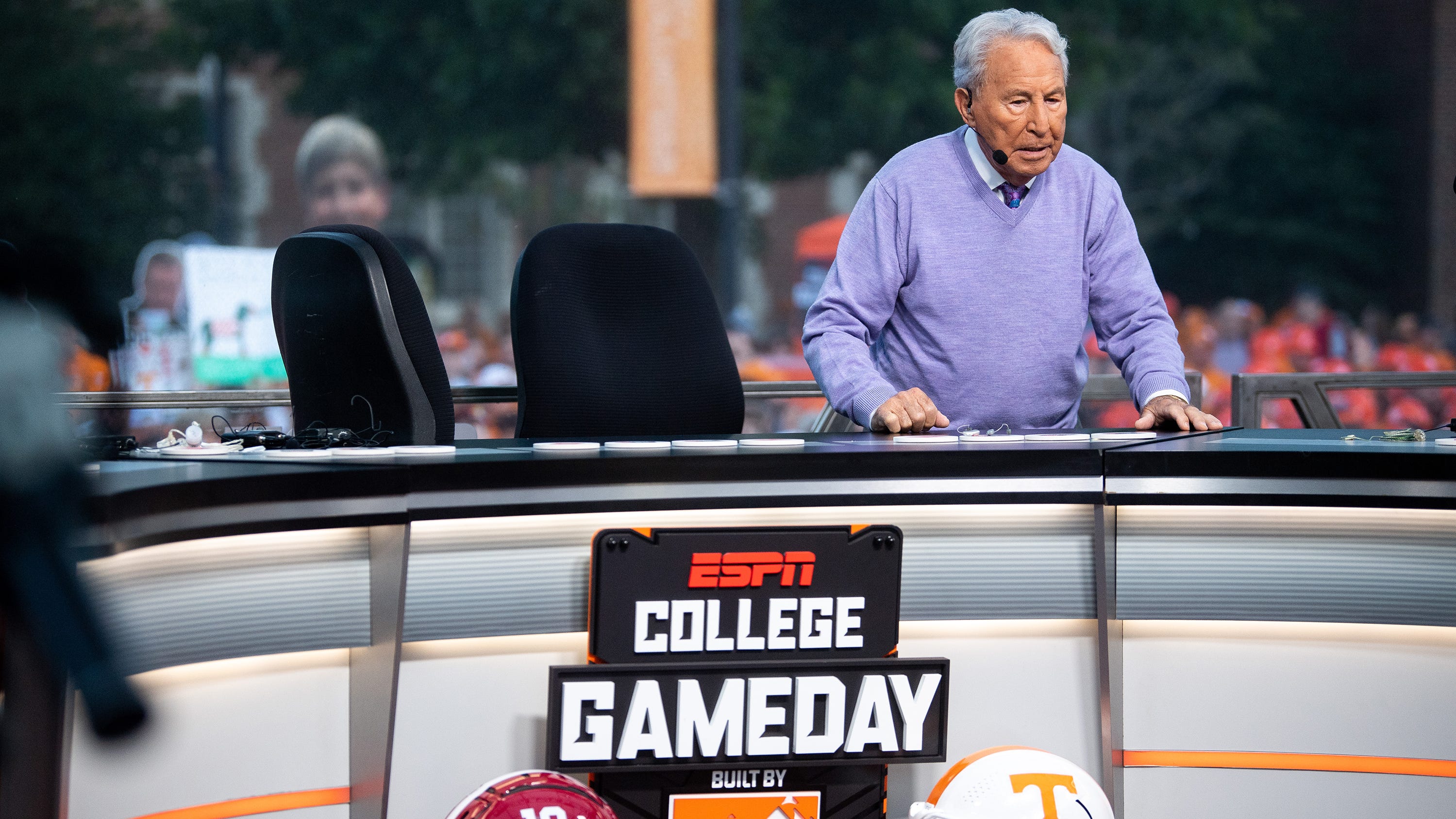 Lee Corso attends ESPN's 'College GameDay' for Tennessee vs. Alabama
