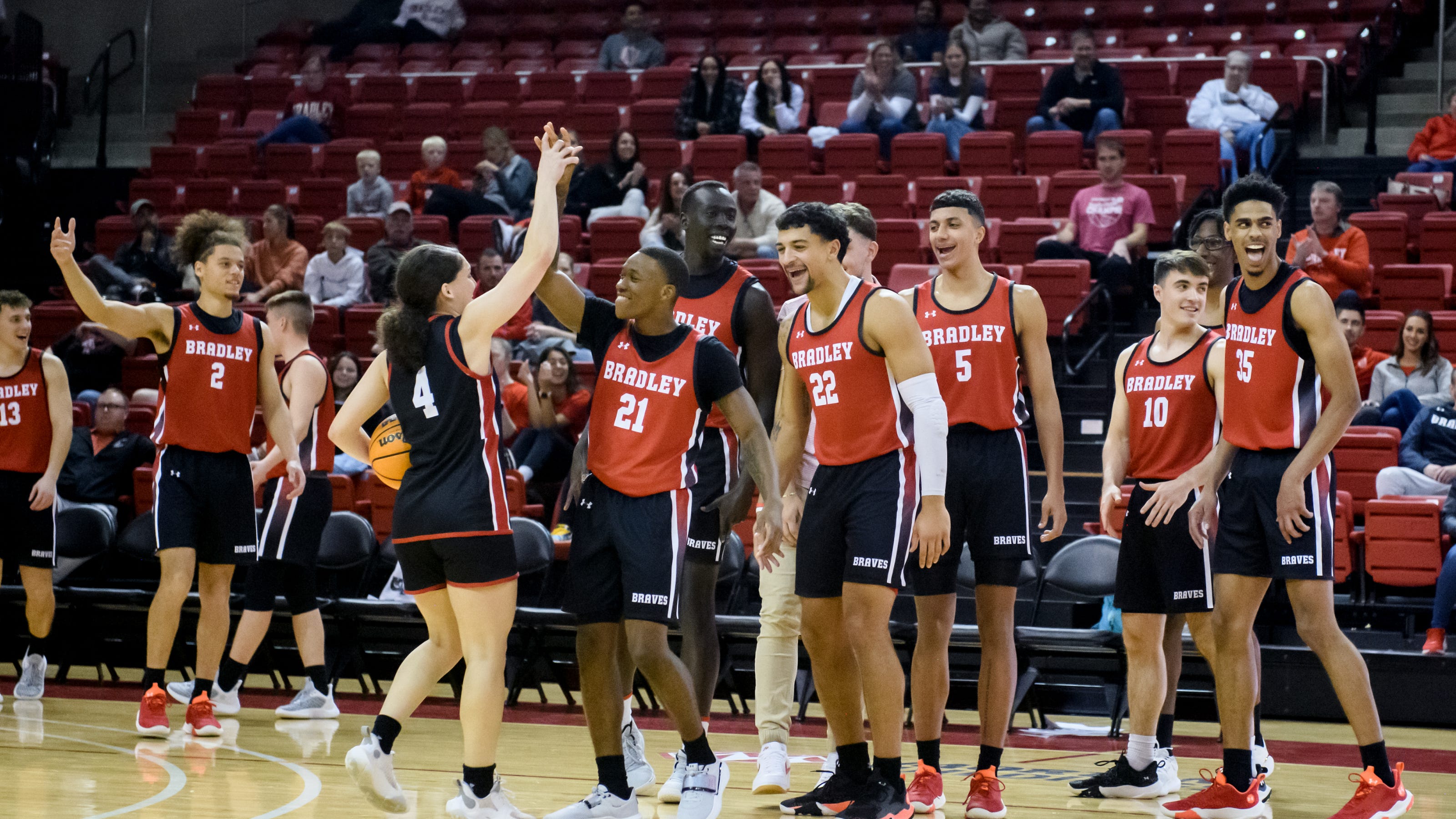 College basketball: Bradley has fun at annual red-white scrimmage