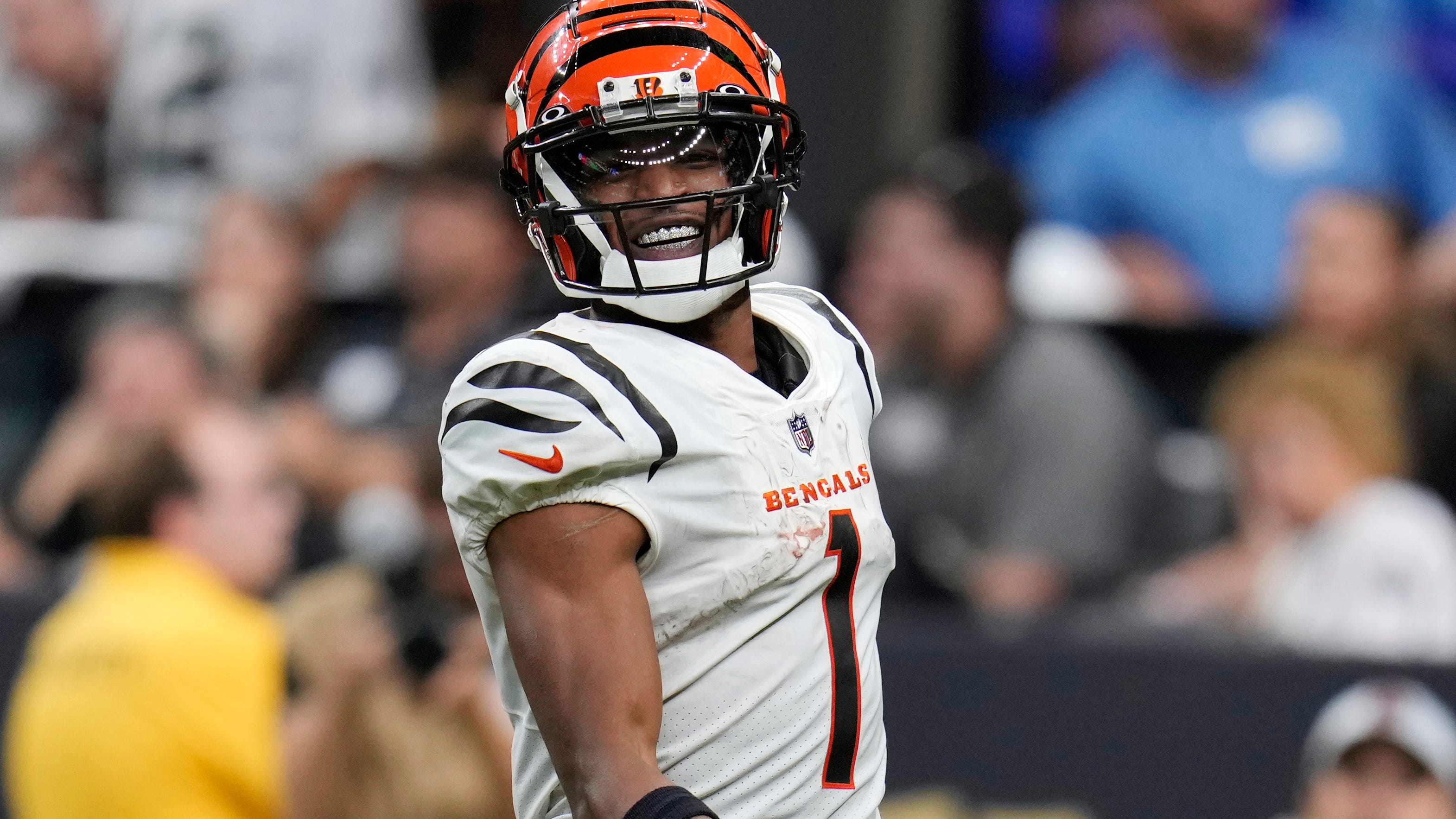 Ja'Marr Chase, other Bengals stars celebrate win at local restaurant