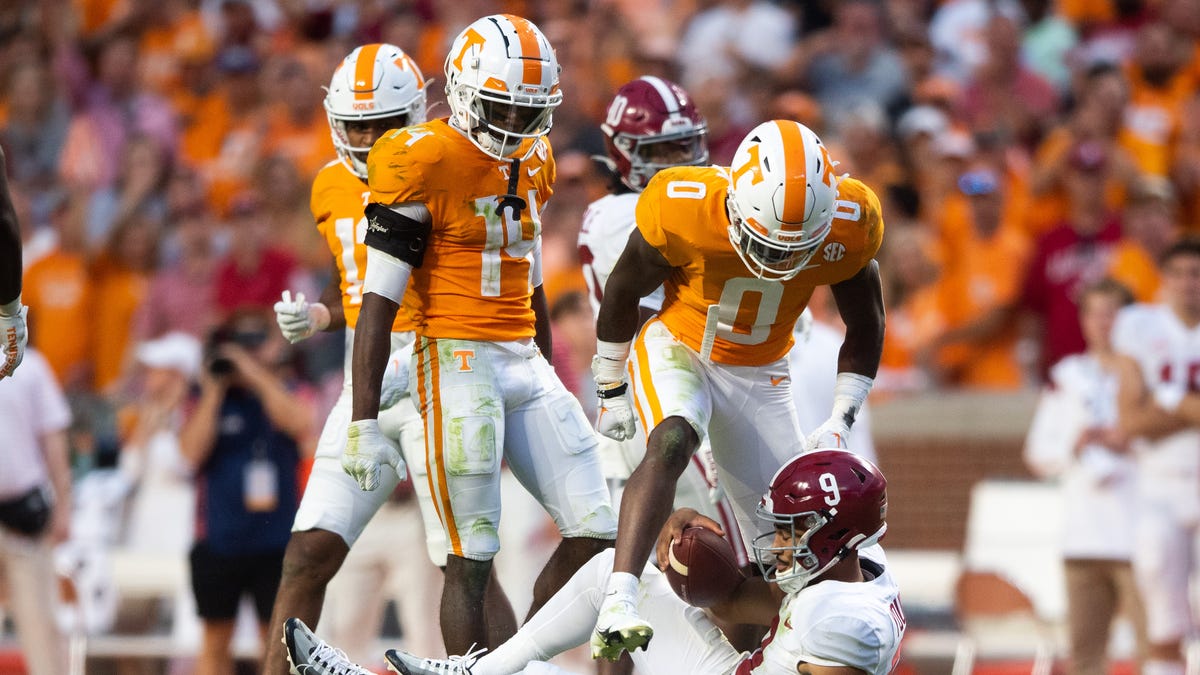 Alabama football at Tennessee Vols photos: Bryce Young, Nick Saban