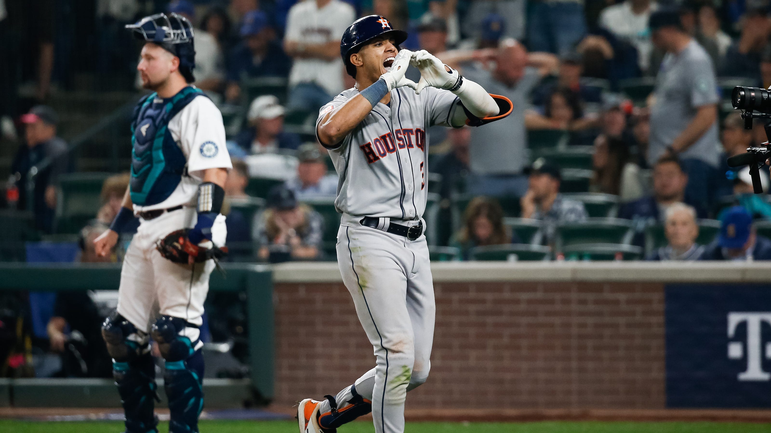 Astros sweep Mariners in 18-inning epic, advance to ALCS for sixth consecutive season